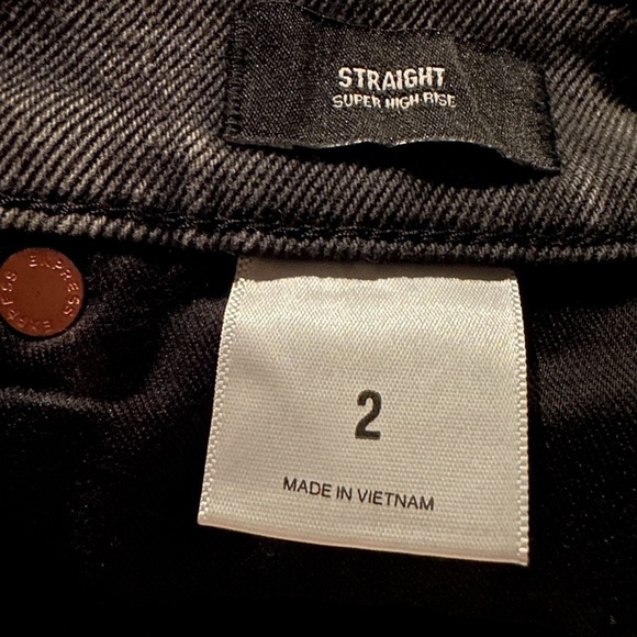 Express NWOT Super High Waisted Gray Straight Leg Ankle Jeans - Picture 3 of 4